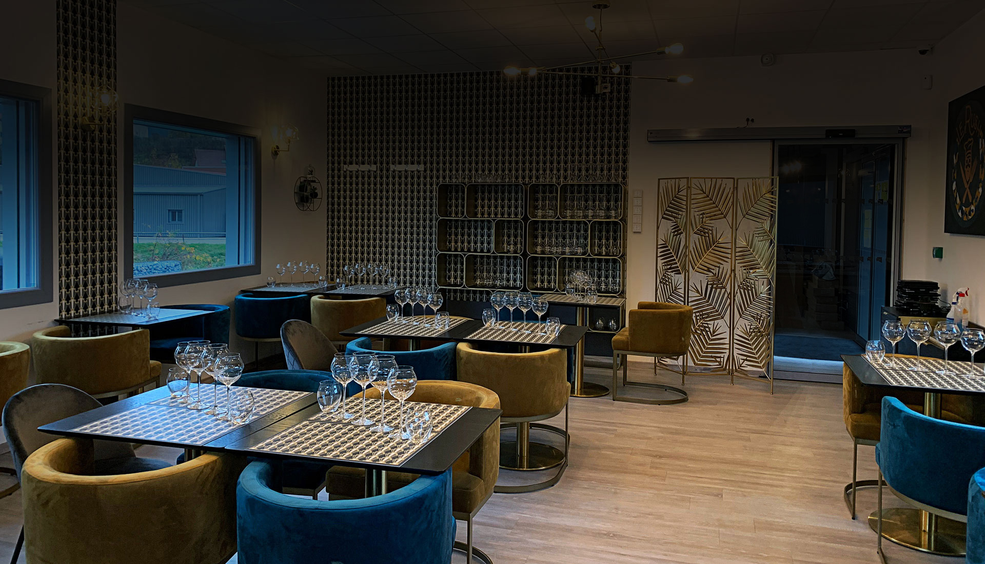 Restaurant-Le-Rucsh-web-degrade-slide